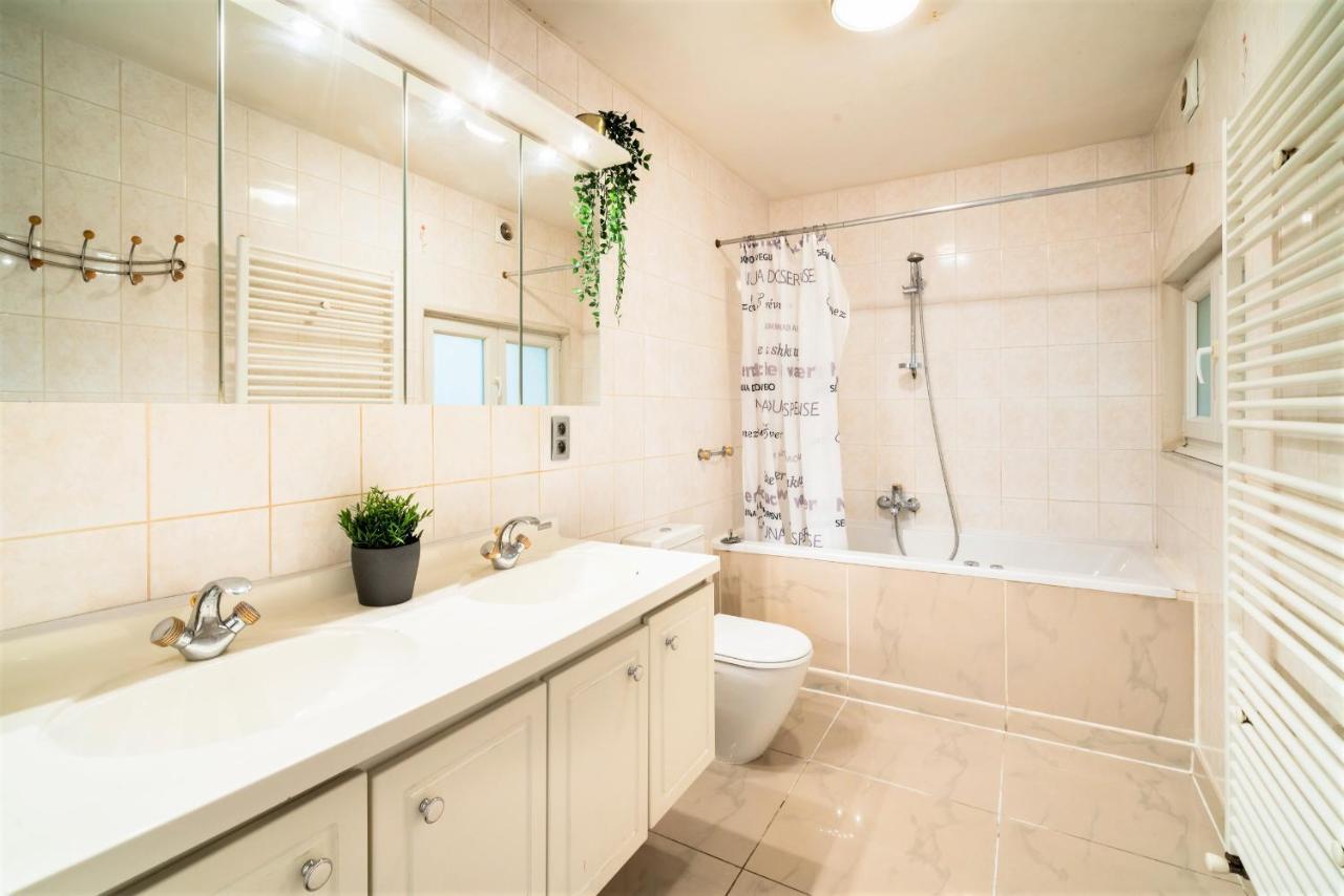 Saint Pauls Apartments แอนต์เวิร์ป ภายนอก รูปภาพ
