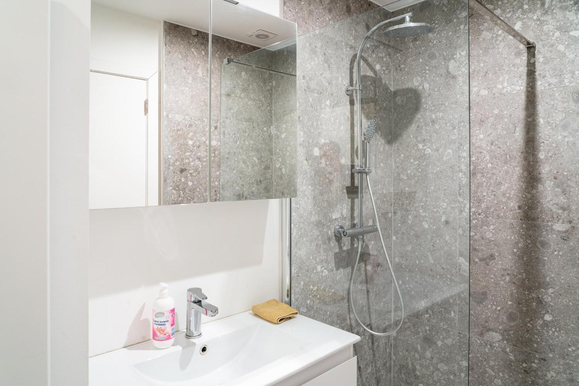 Saint Pauls Apartments แอนต์เวิร์ป ภายนอก รูปภาพ